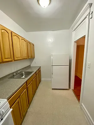 Rented by LRGNY Group, Inc. | media 8