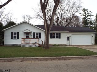 225 S Donnelly Ave, Litchfield, MN 55355