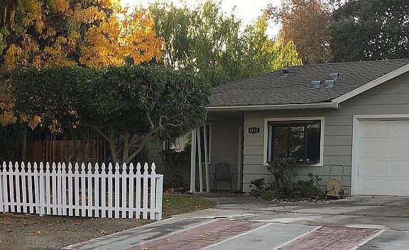 4th image of 1417 Navarro Dr