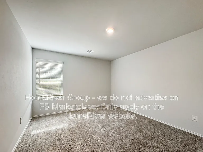 9613 Laredo Ln — Photo 10