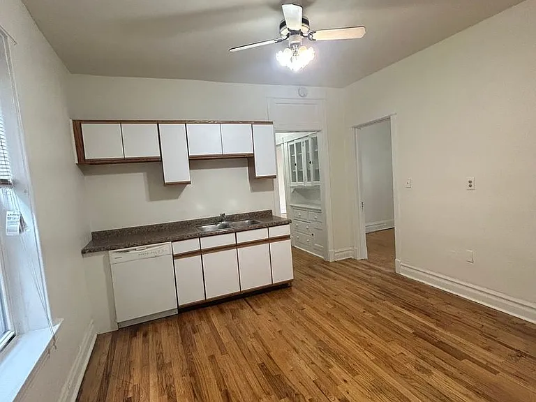 1958 W Waveland Ave #1 — Photo 3