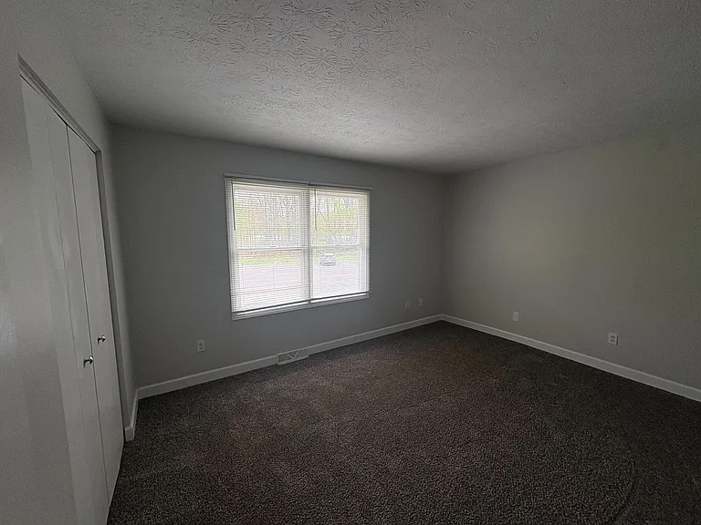 Brookside Commons — Photo 14