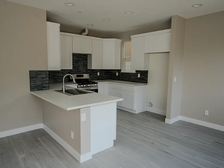 17625 W Vuong Pl — Photo 6