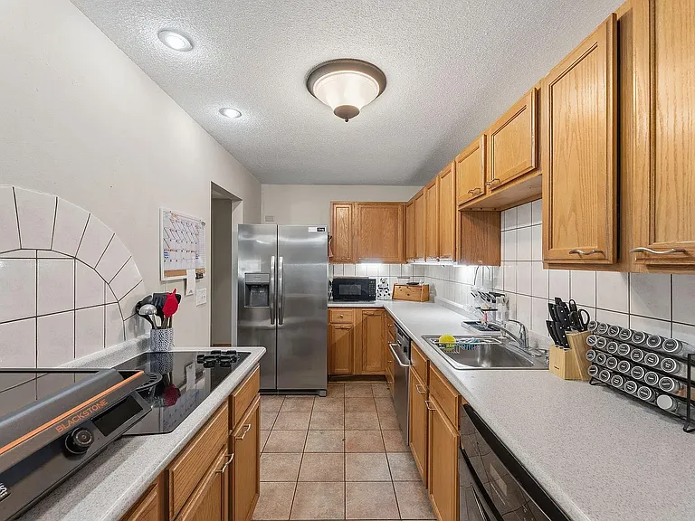 1645 Hickory Ln #1 — Photo 5