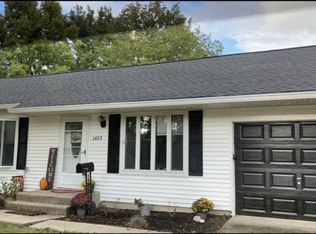 1403 Wabash Ave, Rochester, IN 46975