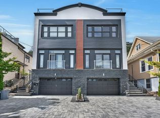 52 Myrtle Ave #B, Edgewater, NJ 07020