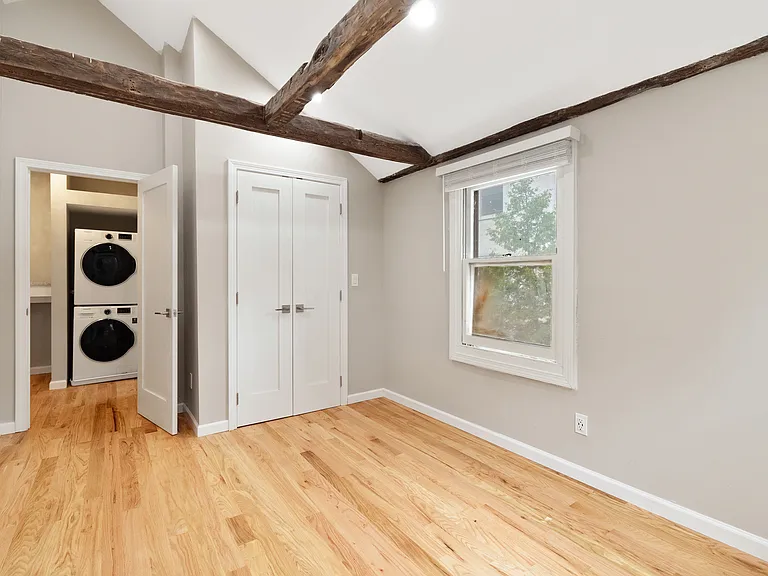 601 Chapel St #B — Photo 18