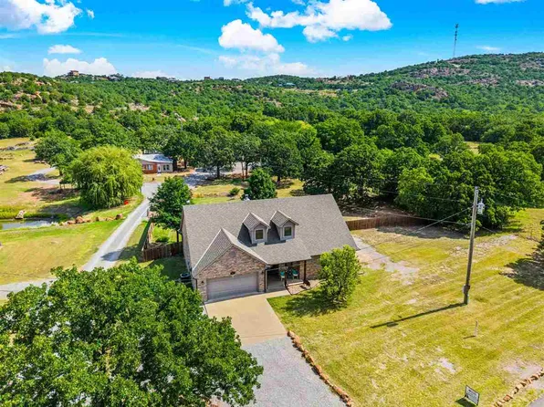 413 E Lake Dr, Medicine Park, OK 73557