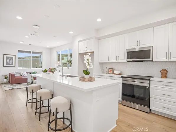 124 Chaparral, Tustin, CA 92780