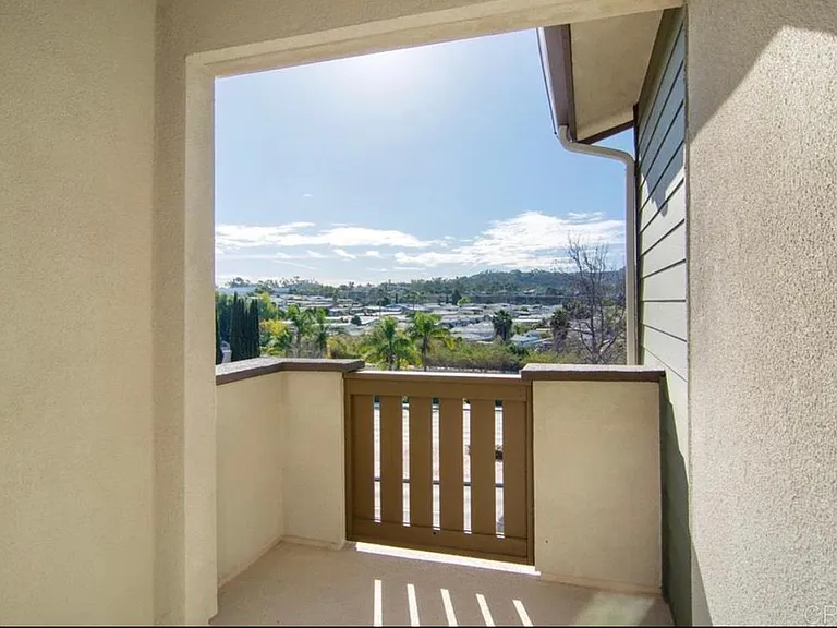 415 E Mission Villas Rd — Photo 14