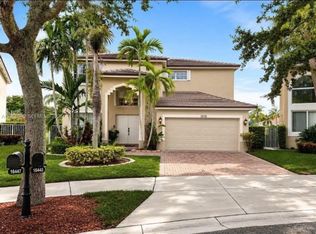 16445 Sapphire Pl, Weston, FL 33331