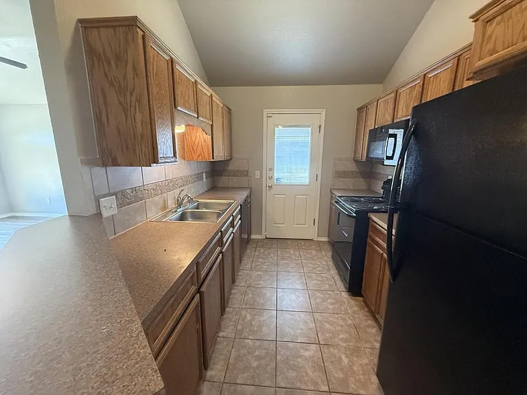 4205 Cambridge Dr #A — Photo 11