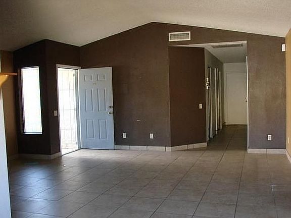 Spacious Greatroom