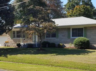 5300 Katy Belle Ct, Louisville, KY 40213