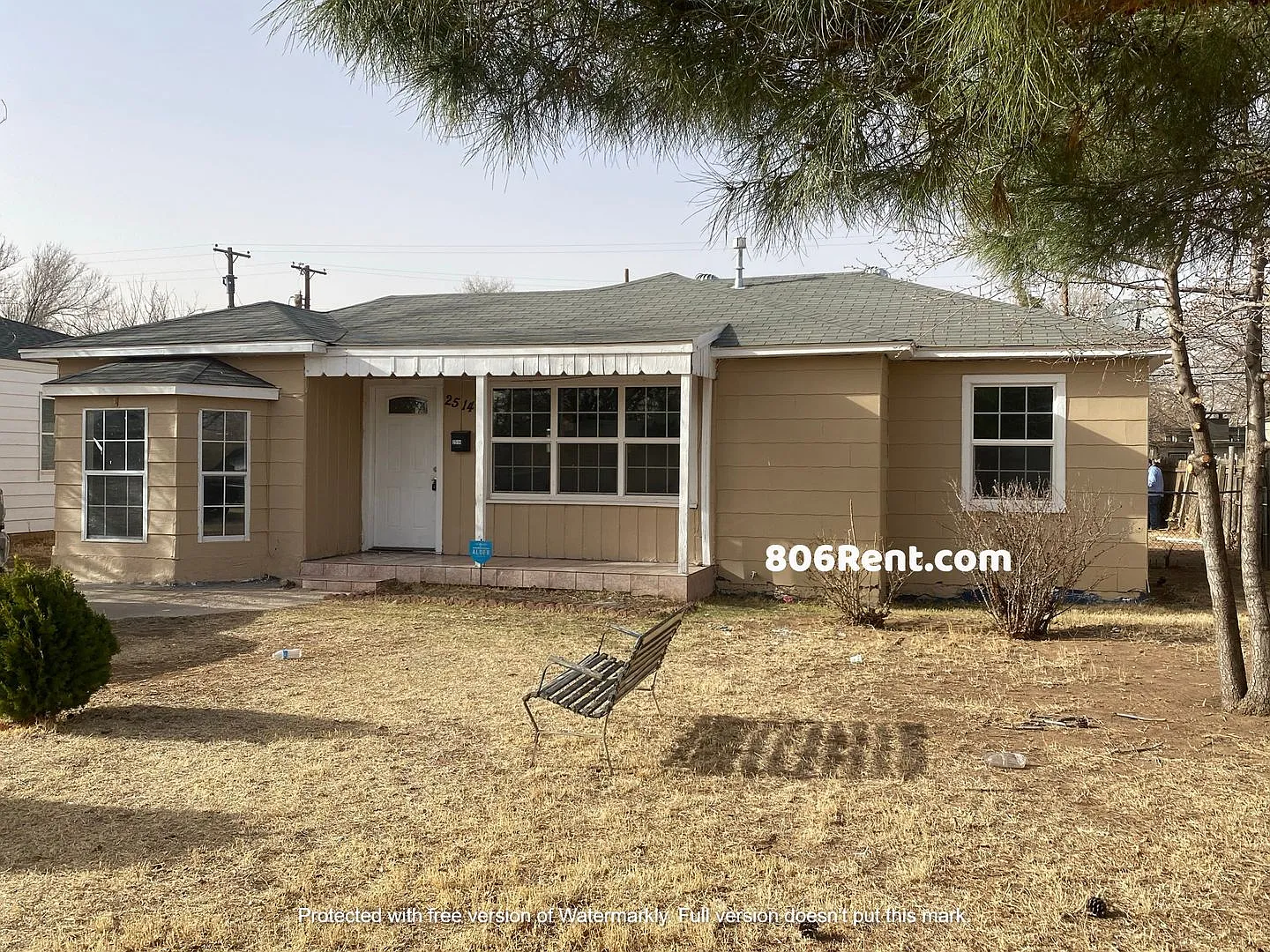 Charming 3 Bedroom 1 Bath Home — Photo 1