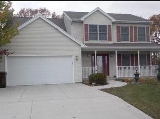 890 Windstone Ln, Mount Pleasant, MI 48858