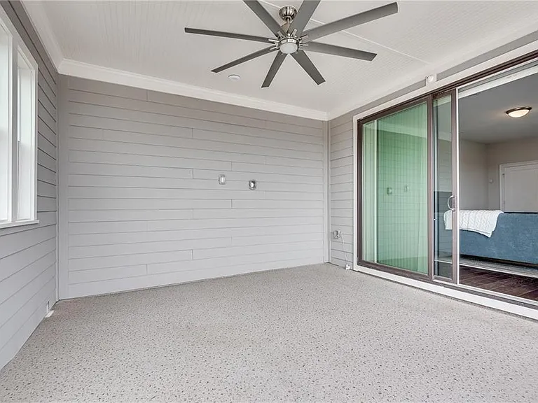 398 Concord St — Photo 35