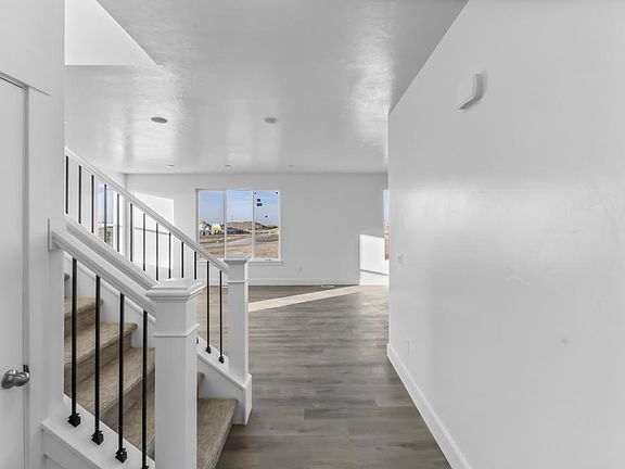 Photo as of 11-22-2022