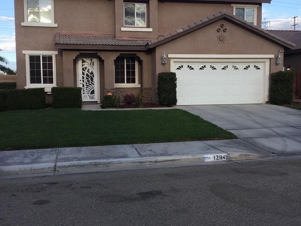 1st image of 12845 Biscayne Ave