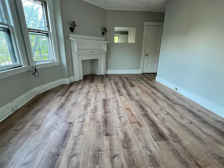 83 Englewood Ave #7 — Photo 3