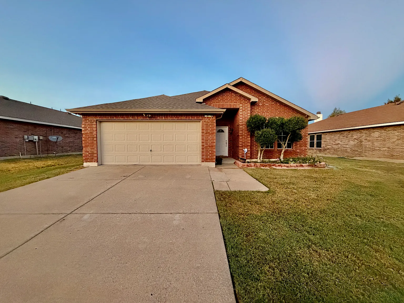 3 bed, 1673 sqft, $2,199 — Photo 2