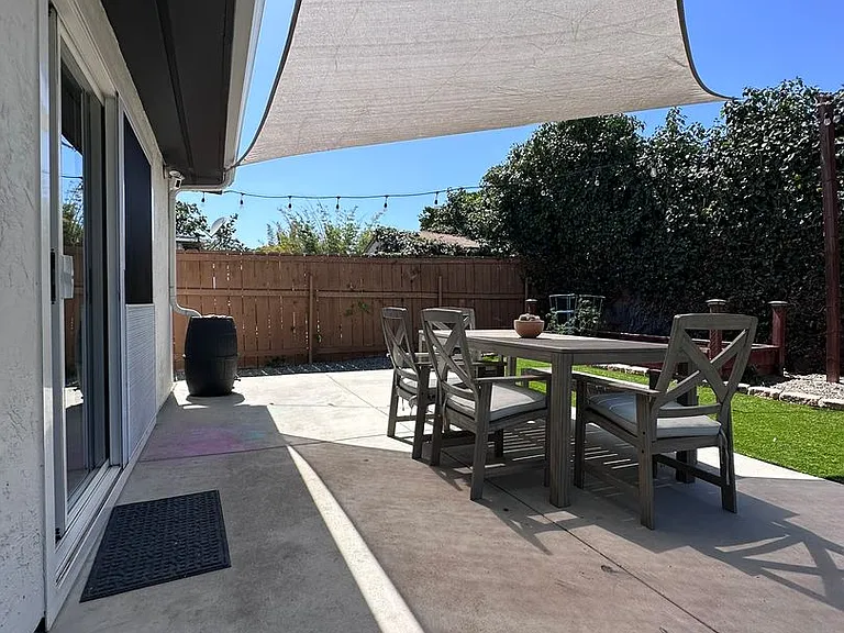 1210 Hemlock Ave — Photo 32
