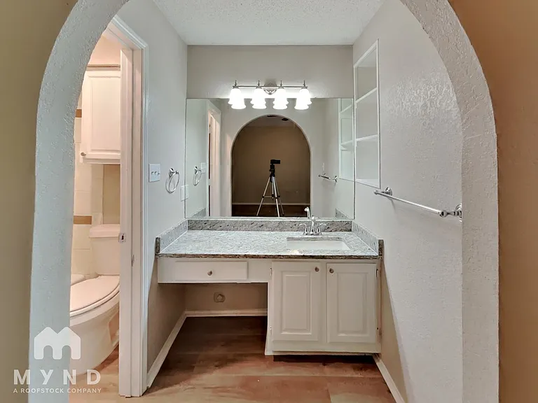 1509 Brook Forest Dr — Photo 11