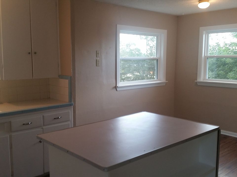 Dining nook
