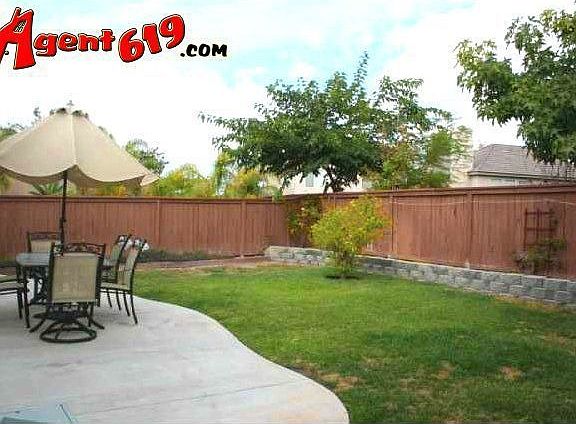 4th image of 2421 Falcon Valley Dr