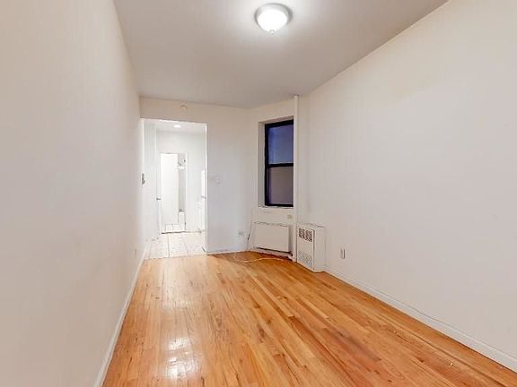 4th image of 322 E 89th St APT 2b