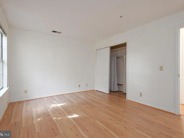 5800 Inman Park Cir #360 — Photo 23