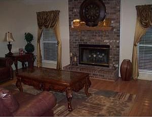4th image of 9735 Amblewood Ln