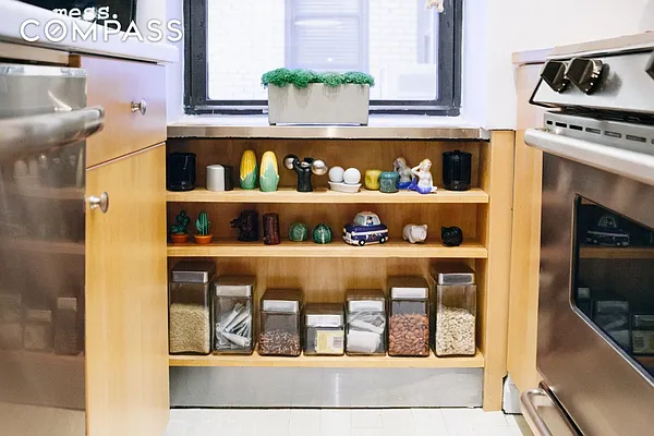 Sold by Compass | media 20