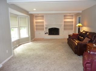 2057 Whitehall Rd, Toledo, OH 43606