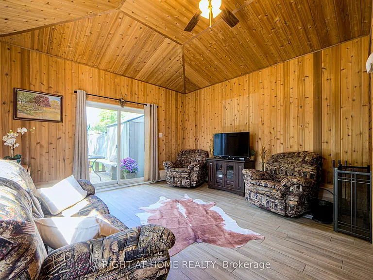 316 Churchill Ave — Photo 45