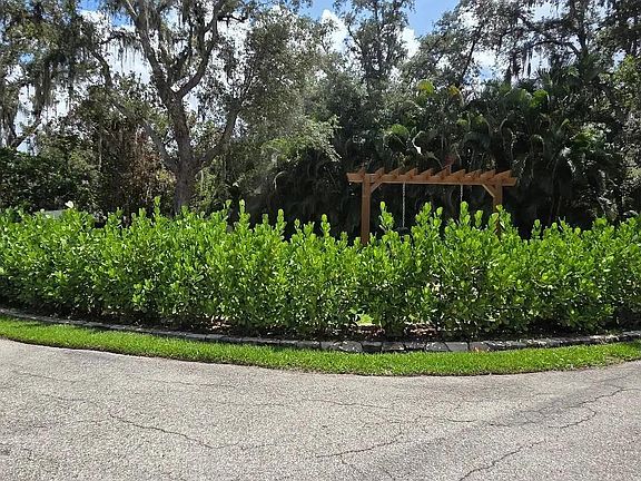 3rd image of 374 Bear Trl