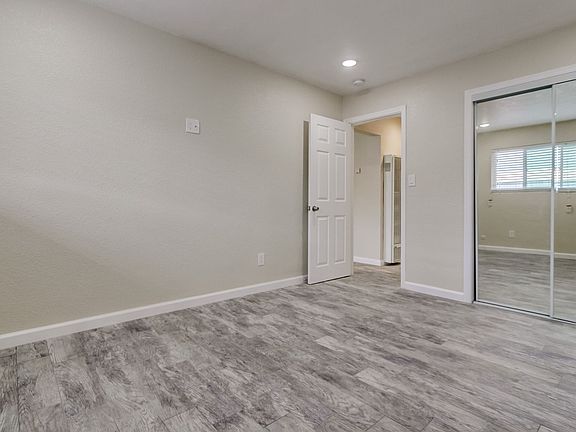 3rd image of 1202 Missouri Ave #30