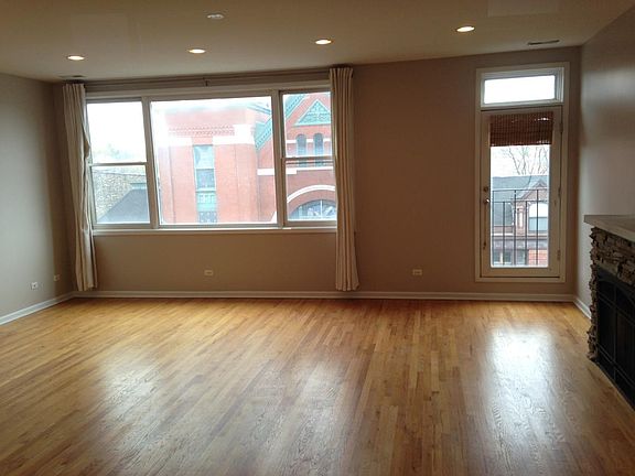 4th image of 2216 W North Ave #P-2
