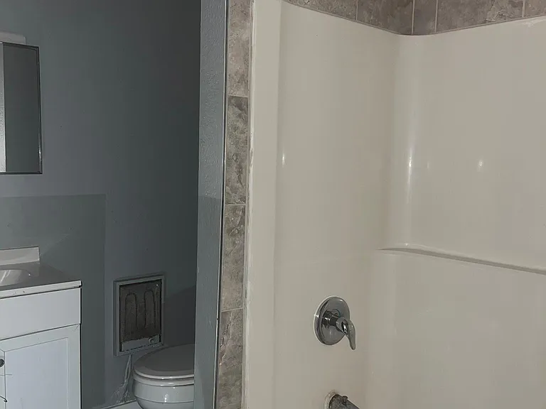 415 Allens Creek Rd #C — Photo 15