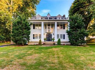 3856 Blue Ridge Blvd, Independence, MO 64052