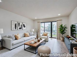 349 Lancaster Ct, Piscataway, NJ 08854