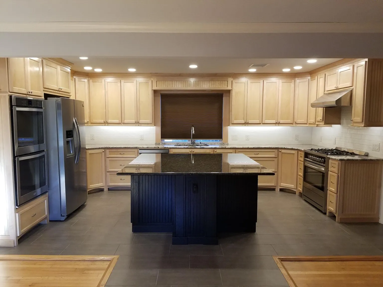 3 bed, 1.5 bath, 1537 sqft, $1,800 — Photo 1