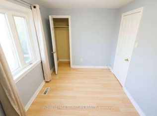 120 Town House Cres, Brampton, ON L6W 3C5