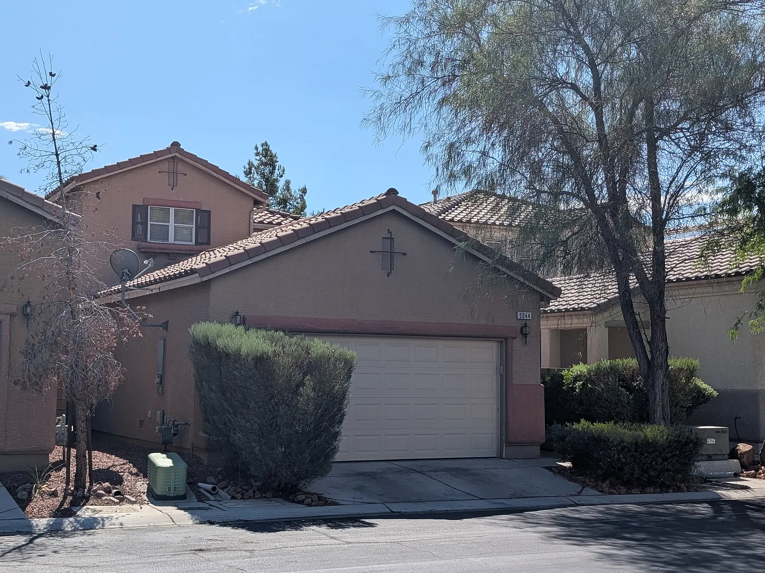 4 bed, 1694 sqft, $2,200 — Photo 4