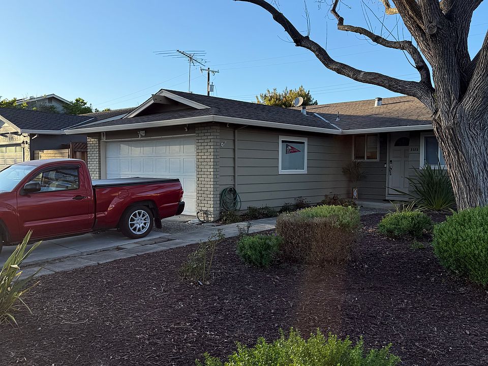 1st image of 3323 Merrimac Dr
