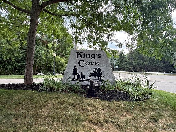 4th image of 1079 Paint Creek Ln #379