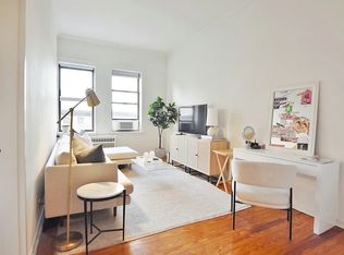 218 W 79th St APT 4F, New York, NY 10024
