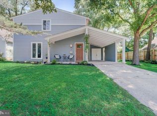 1109 N Rochester St, Arlington, VA 22205