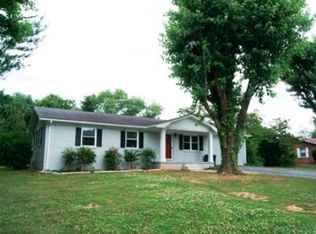 1451 Lakeview Rd, Livingston, TN 38570