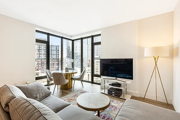 Sold by Compass | media 1
